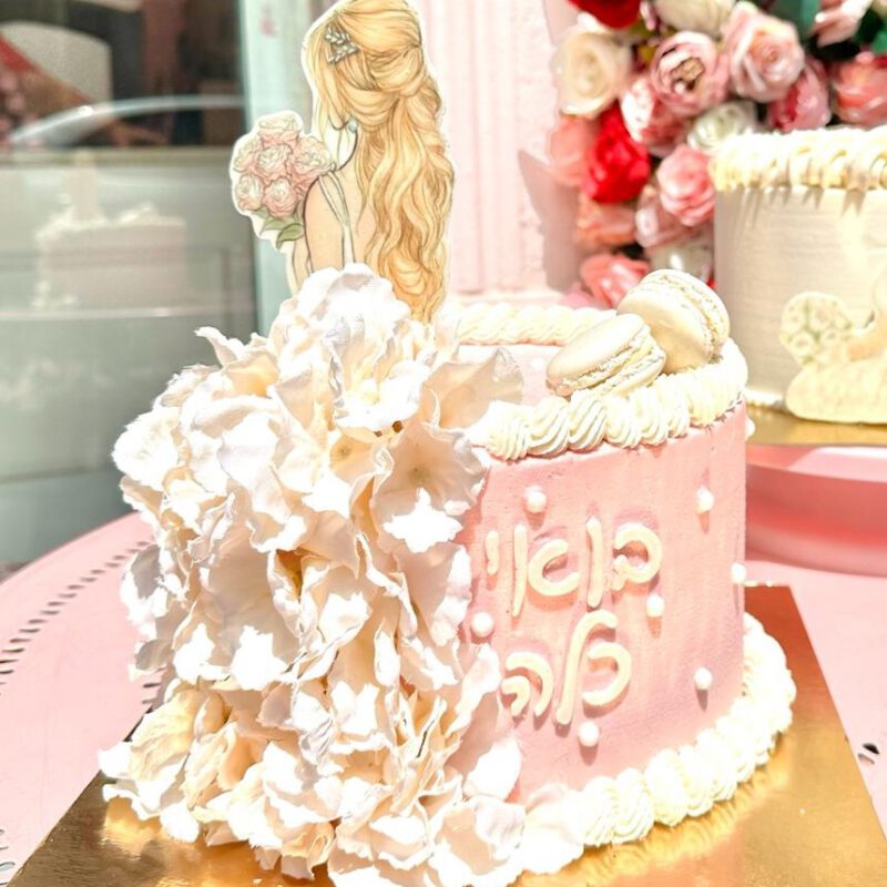 The bride eyar cake