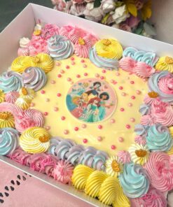 Pastel kindergarten cake
